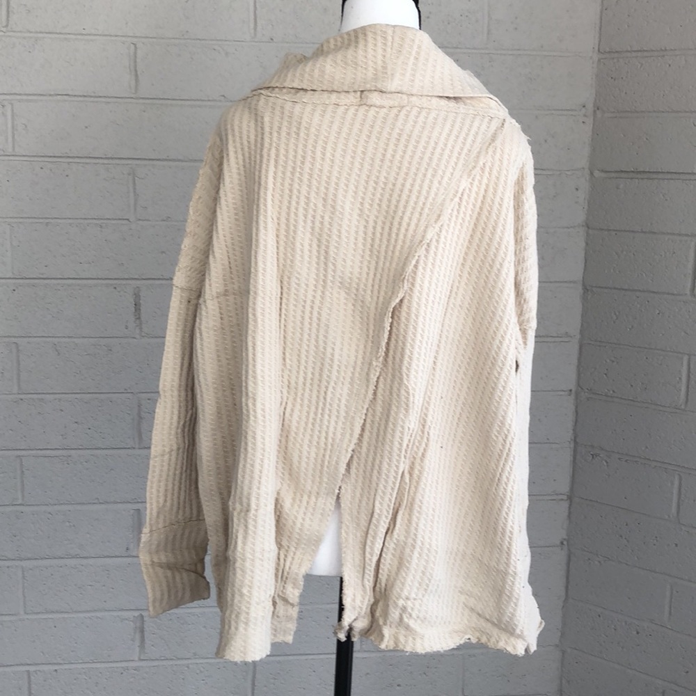 41) NWT Free People Juicy Long Sleeve Top in Stone Cold - Picture 6 of 10